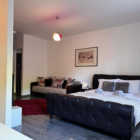 Inisteresidence Braşov Esterno foto