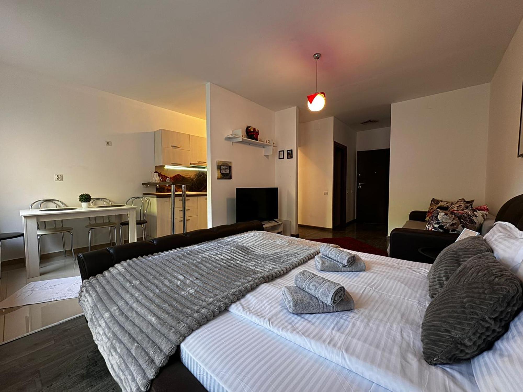 Inisteresidence Braşov Esterno foto